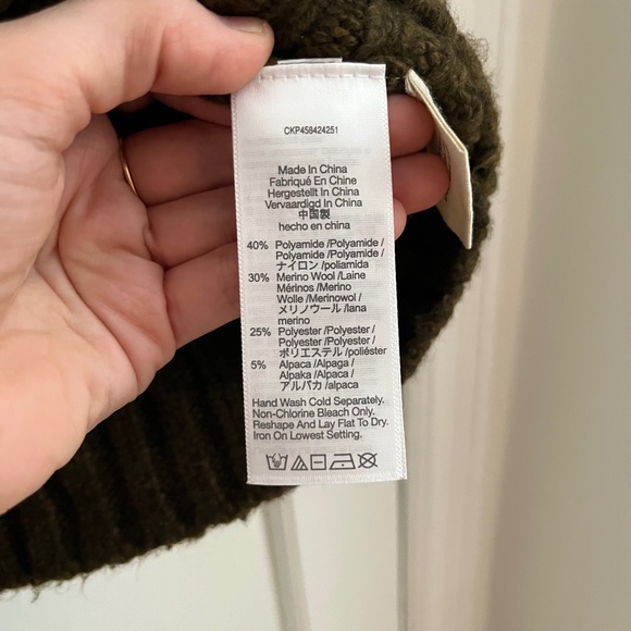 Madewell | Embroidered Edencroft Pleat-Sleeve Cardigan Sweater - Picture 5 of 10